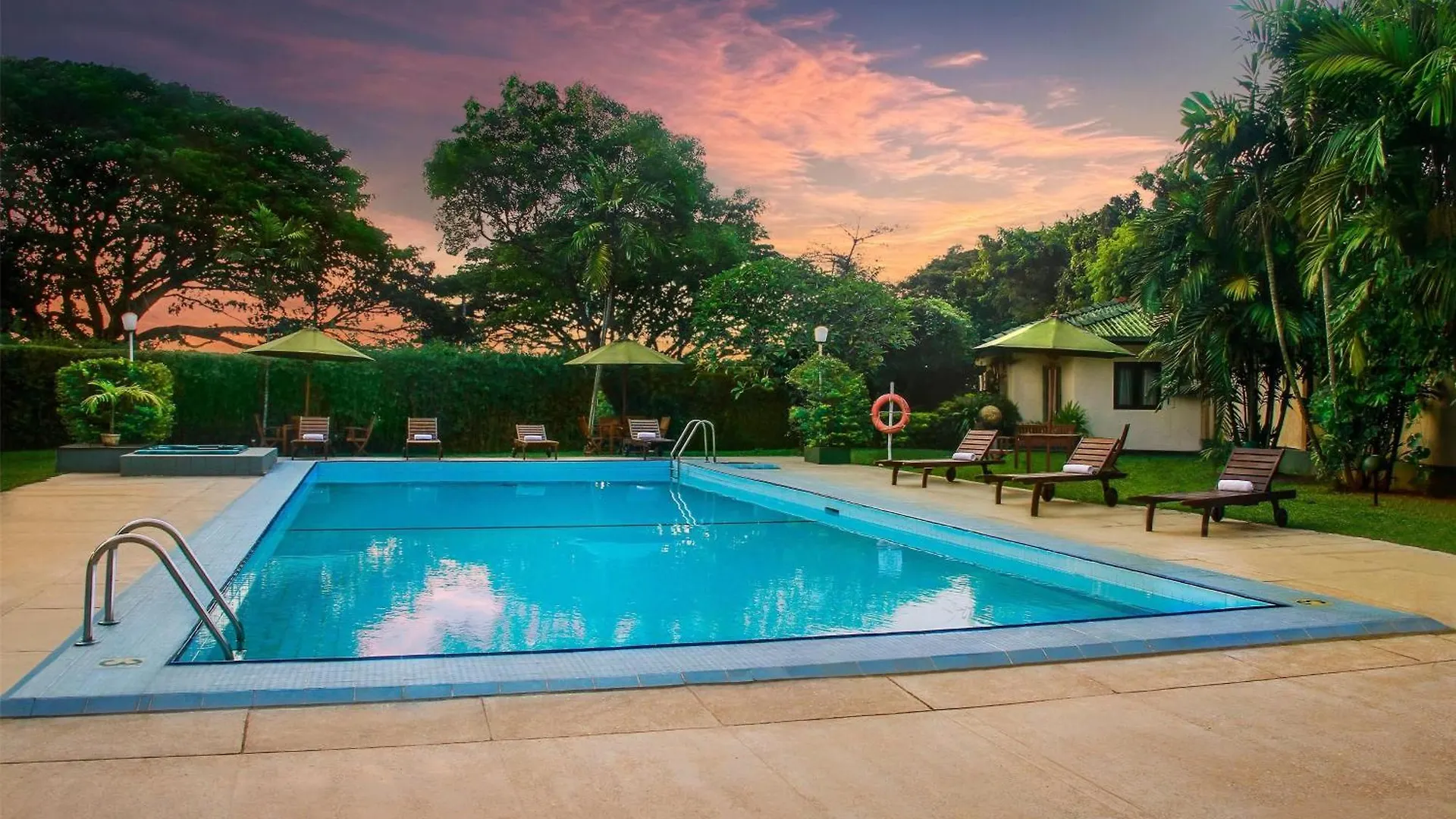 Ramada Katunayake 4*,  Sri Lanka
