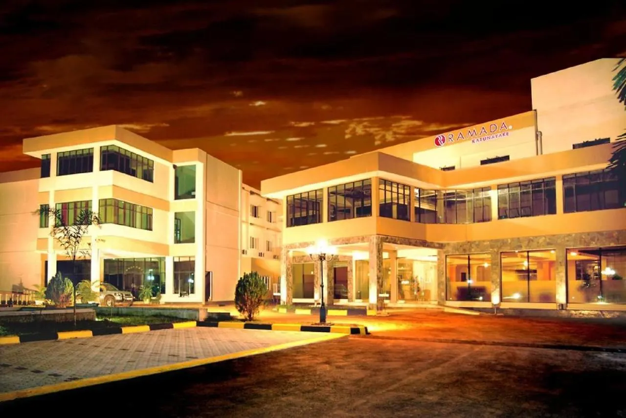 Ramada Katunayake 4*,